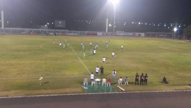 Pegó primero el bolso