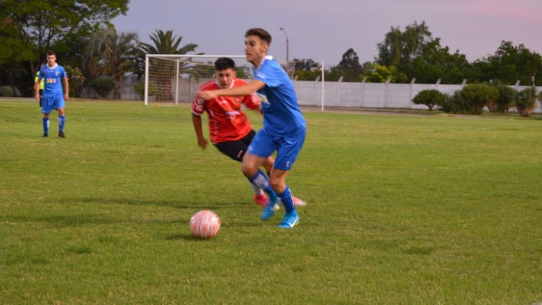 Juveniles: Pegó primero el capital