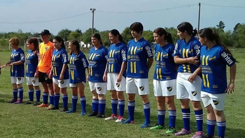Mucho fútbol femenino