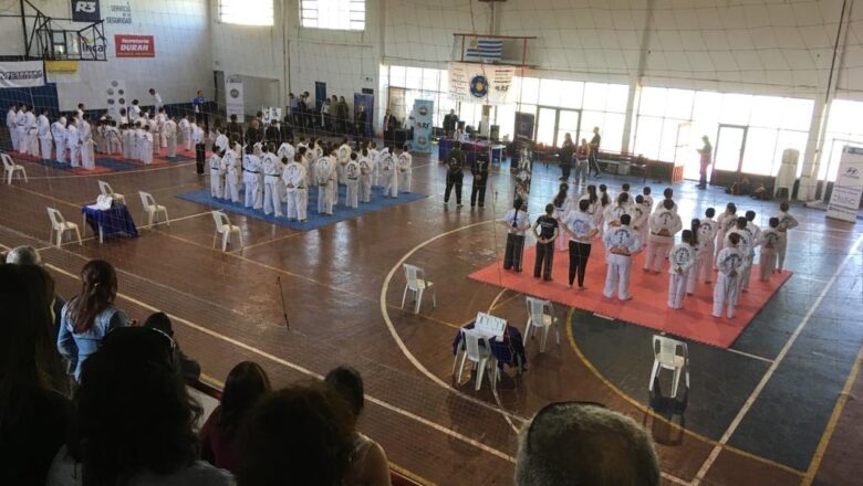 Exitoso Nacional de taekwondo
