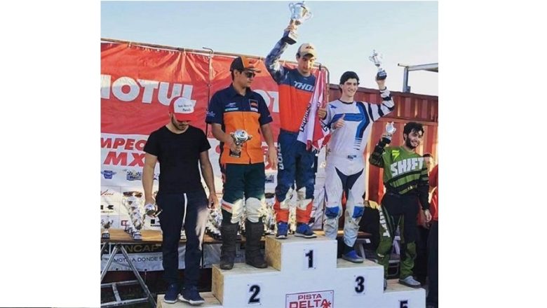 Un Podio y Una Caída