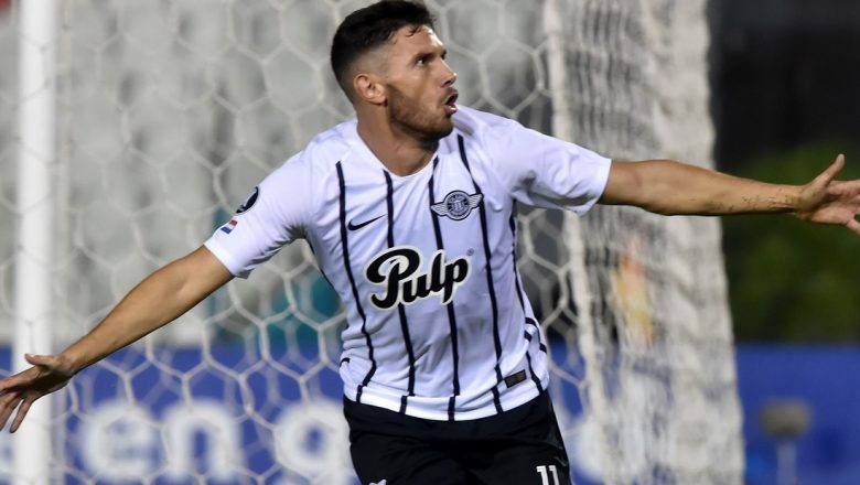 El albañil que es goleador de la Copa Libertadores