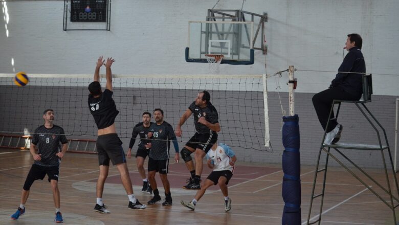 Voley jugó su tercera fecha