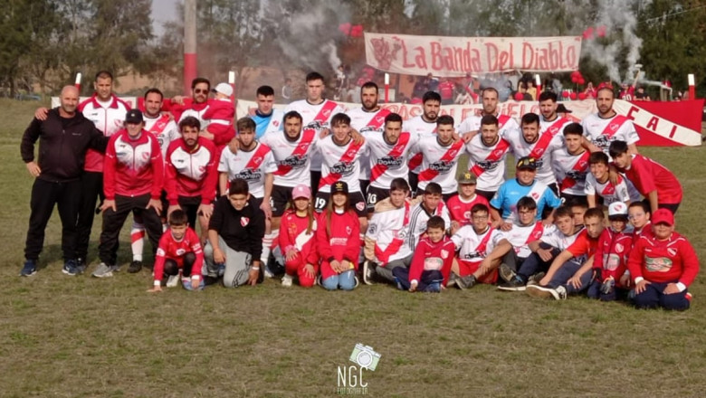 El rojo es finalista