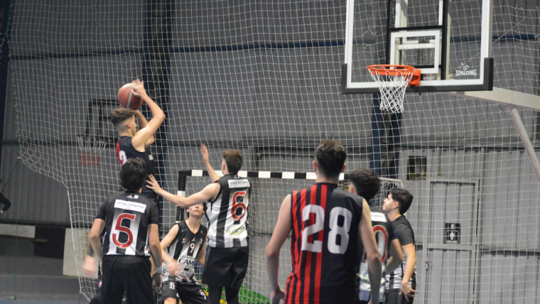 Formativas del básquet avanzan