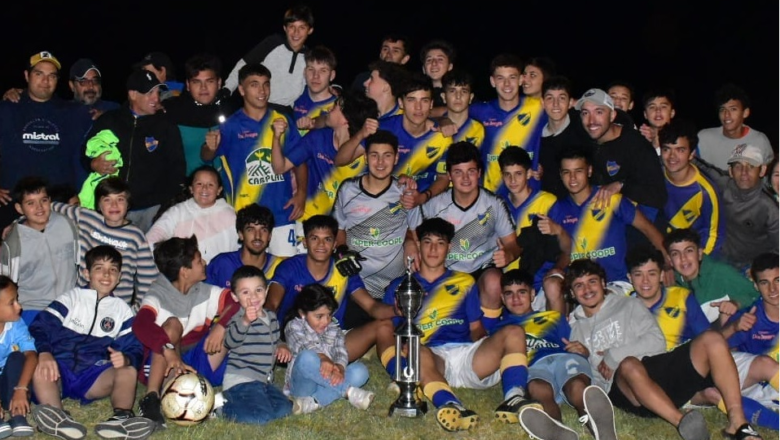 San Rafael festejó en Sub 17