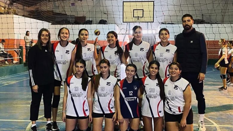 San Isidro recibió a la Liga