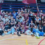 Clausura para los color bordó