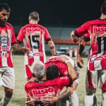 Por la mitad del camino