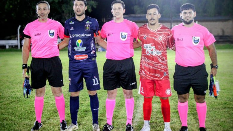 Quince selecciones con boleto en mano