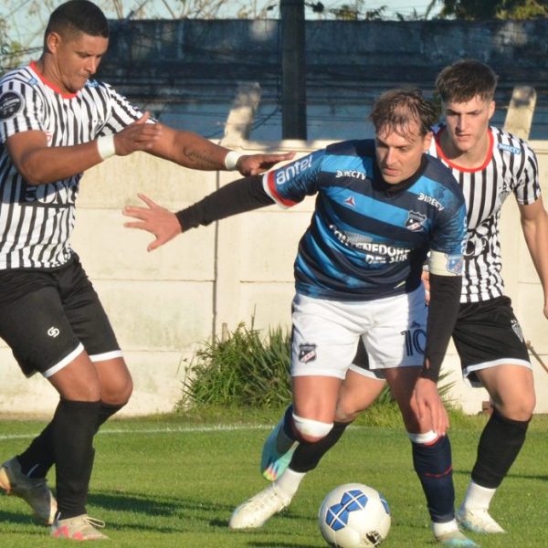 Hay choque entre Campana y Río Negro