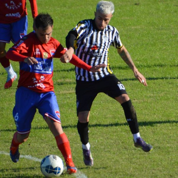 Sacó adelante un duro partido en San Bautista