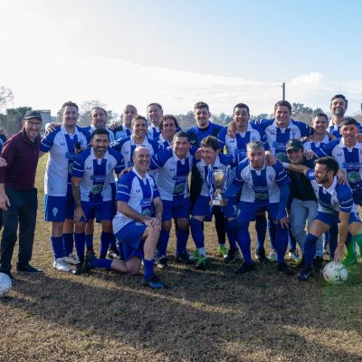 Tito Borjas por fin tiene el trofeo