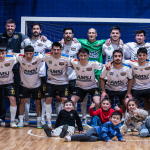 De atrás ganó para ser finalista